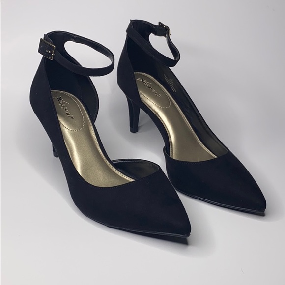 Xappeal Shoes - XAPPEAL Womens Black Pointed Toe Pump Heels Size 8